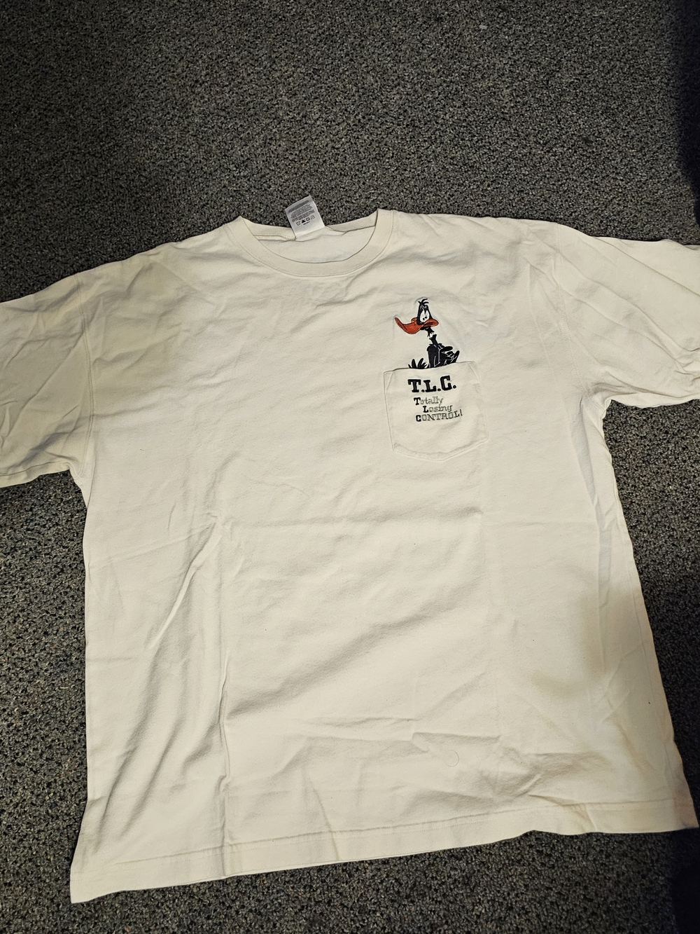 2000 Warner Bros Studio Store Loony Tunes Daffy Duck Pocket Shirt